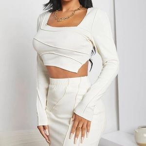 Nwot shein long sleeve asymmetrical hem crop top beige size small